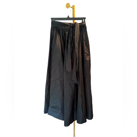 Ralph Lauren 100% Silk Black Maxi
Skirt Size 4 - Picture 1 of 5